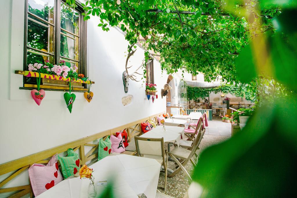 Hotel Gasthof Zur Post Санкт-Гільген Екстер'єр фото